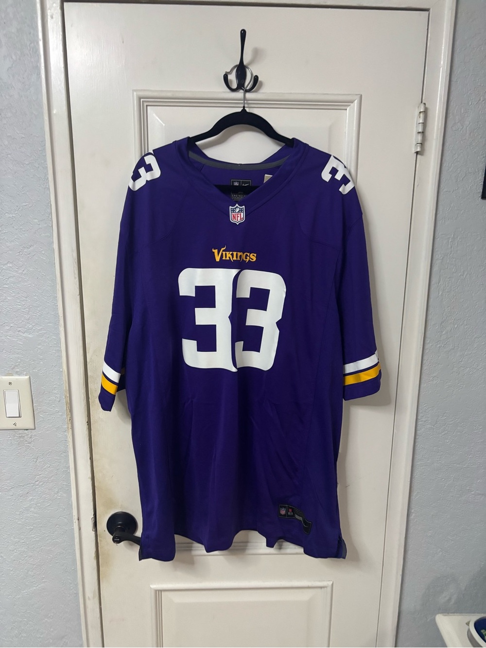 Nike NFL Minnesota Vikings #33 Aaron Jones Sr. Jersey